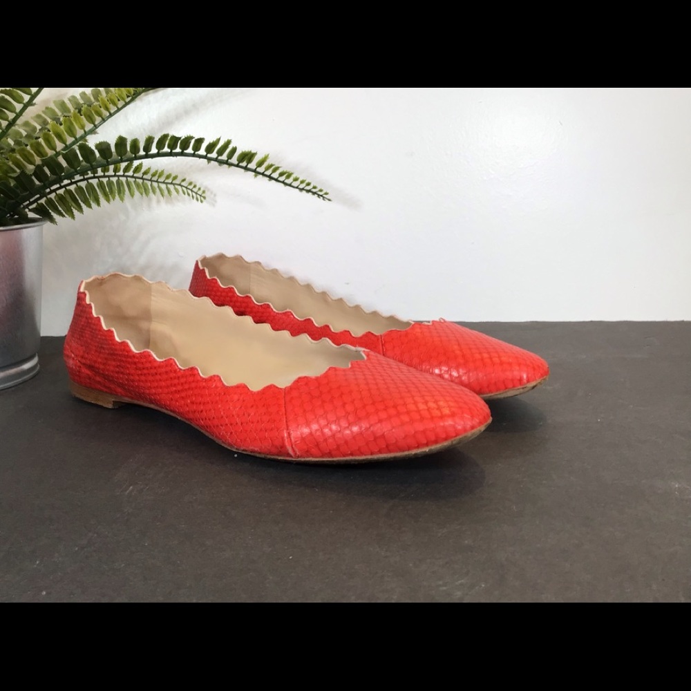 CHLOE LAUREN RED SNAKESKIN SCALLOPED LOAFERS 9.5